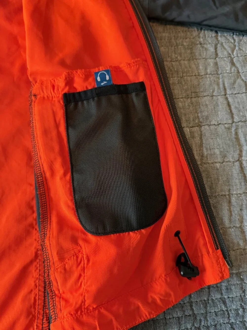 Brooks Running Jacket - Picture 4 of 7